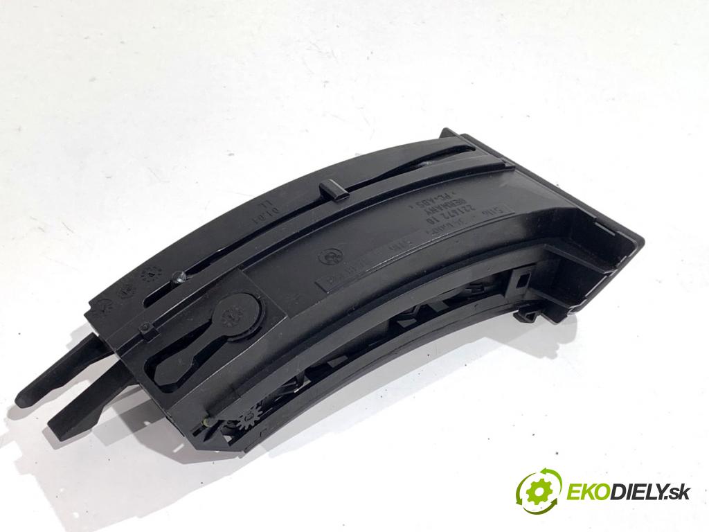 BMW E83 SUV 2007 110 kW 2.0 d 1995 držák na nápoje 3416005 (Držák nápojů)