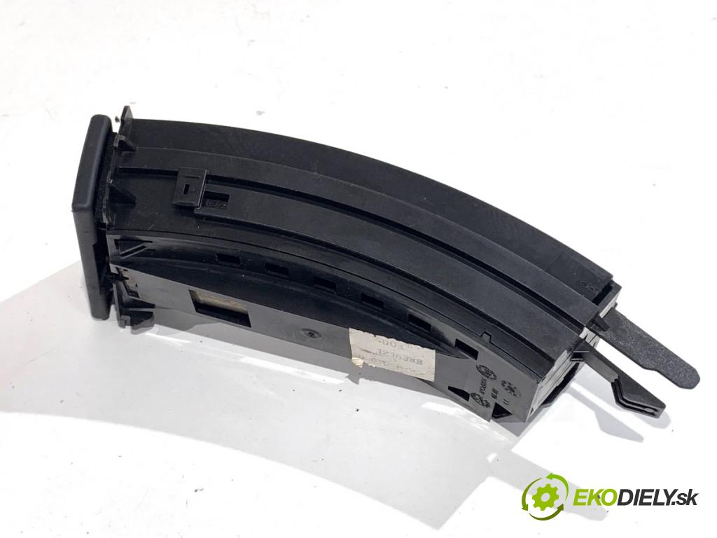 BMW E83 SUV 2007 110 kW 2.0 d 1995 držák na nápoje 3416005 (Držák nápojů)