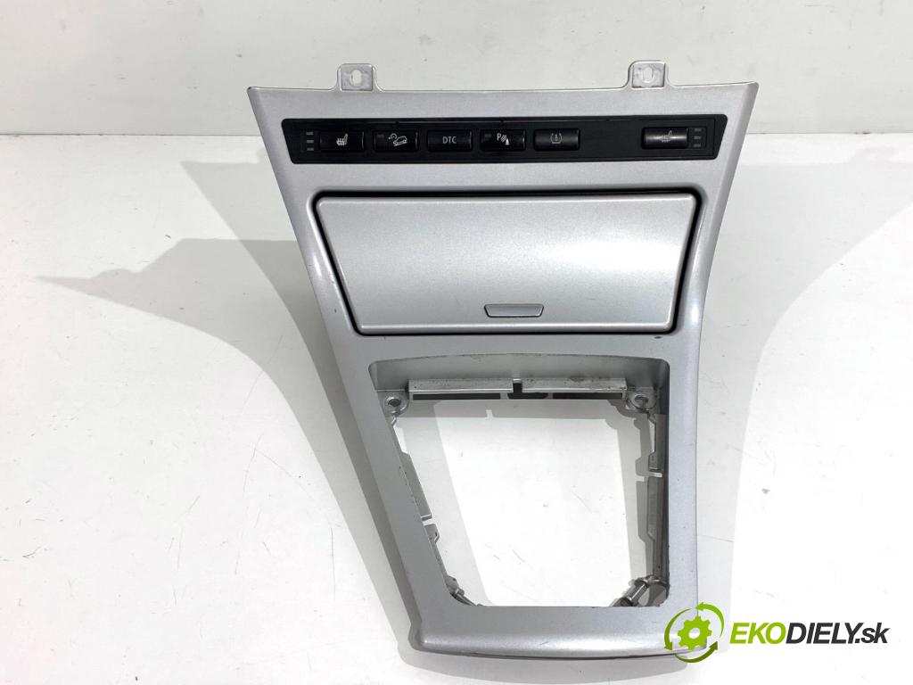 BMW E83 SUV 2007 110 kW 2.0 d 1995 Lišta Rámček Priehradka, kastlík TUNEL: STŘEDNÍ: 3411706