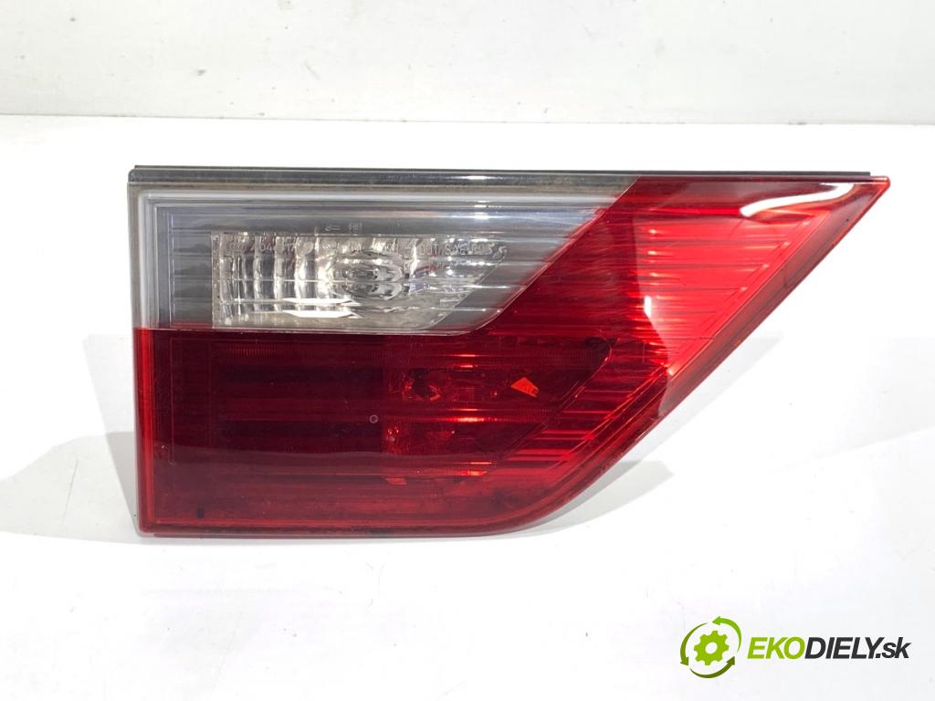 BMW E83 SUV 2007 110 kW 2.0 d 1995 Svetlo zad ľavá strana vnútorná  (Kľučka dverí ostatné)