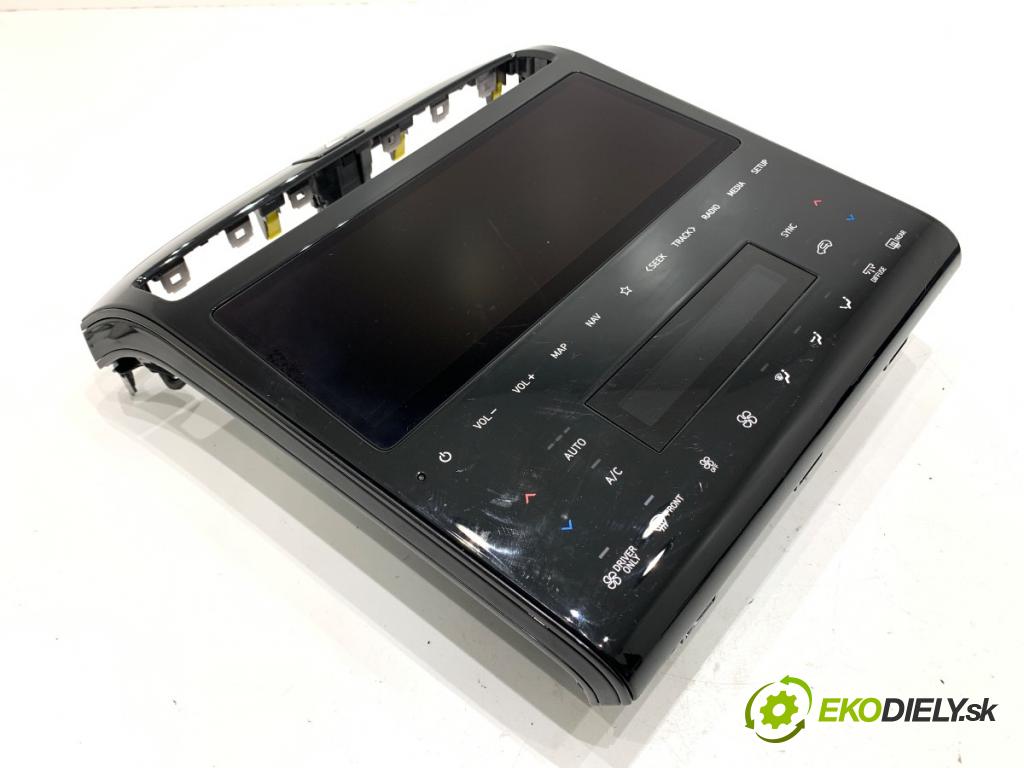 HYUNDAI TUCSON SUV 2021 132 kW 1.6 T-GDI HTRAC 1598 Dislpej 96525-CZ100 (Prístrojová doska)