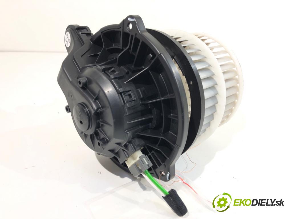 HYUNDAI TUCSON SUV 2021 132 kW 1.6 T-GDI HTRAC 1598 ventilátor kúrenia F00S3B2622