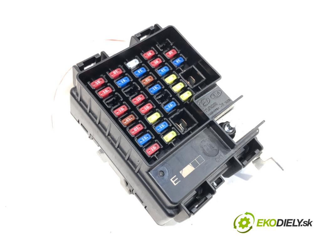 HYUNDAI TUCSON SUV 2021 132 kW 1.6 T-GDI HTRAC 1598 Skrinka poistková 91959-N7020 (Poistková skrinka)