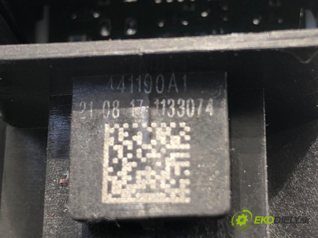 HYUNDAI TUCSON SUV 2021 132 kW 1.6 T-GDI HTRAC 1598 mechanismus okna pravý zadní část 83460-N7010