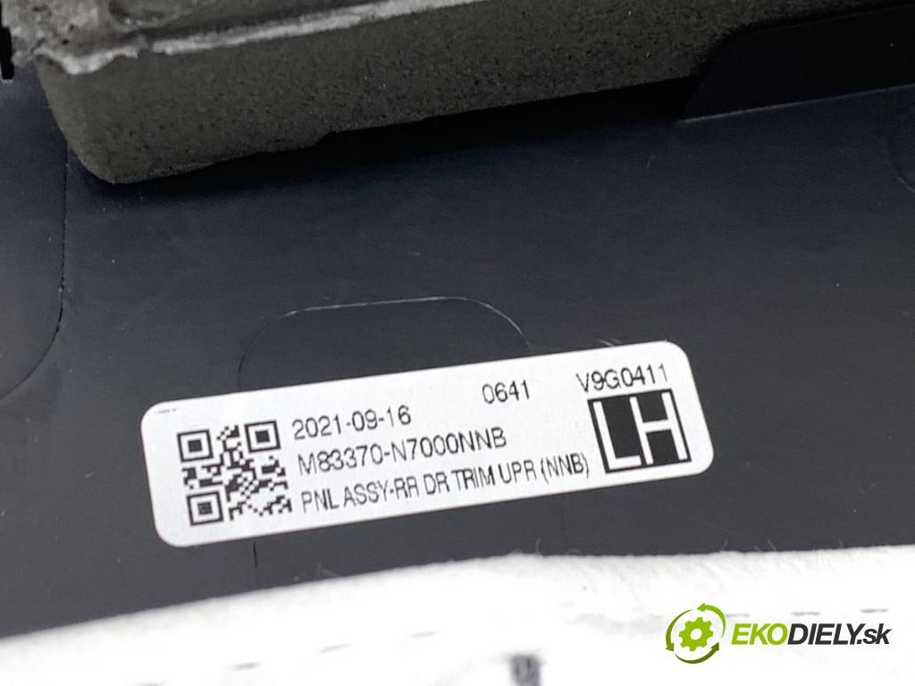 HYUNDAI TUCSON SUV 2021 132 kW 1.6 T-GDI HTRAC 1598 čalúnenie Dvere ľavy zad