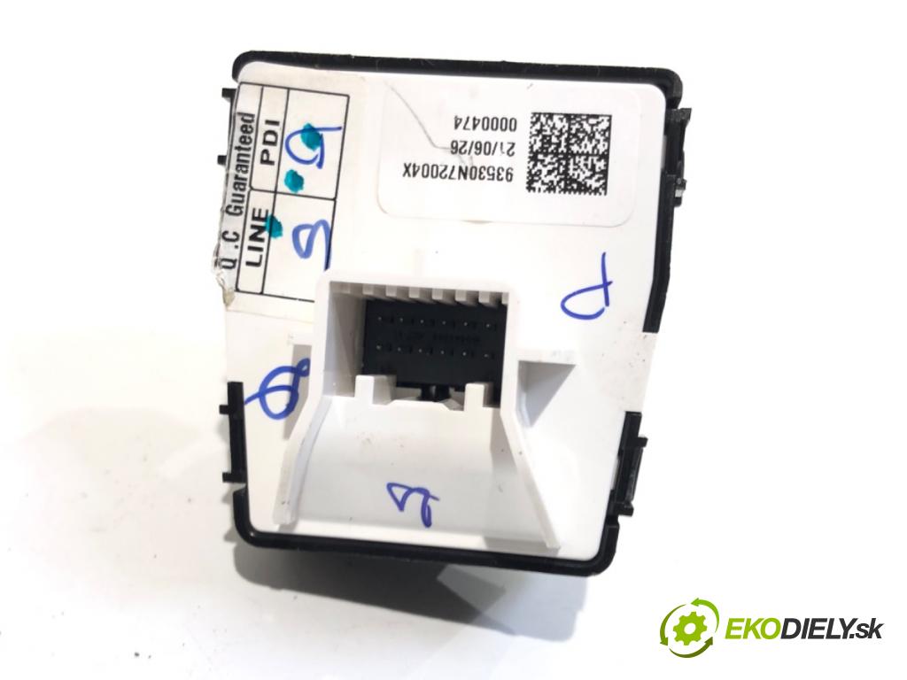 HYUNDAI TUCSON SUV 2021 132 kW 1.6 T-GDI HTRAC 1598 Prepínač nastavenia spätných zrkadiel 93530N7200 (Prepínacie páčky pod volantom)