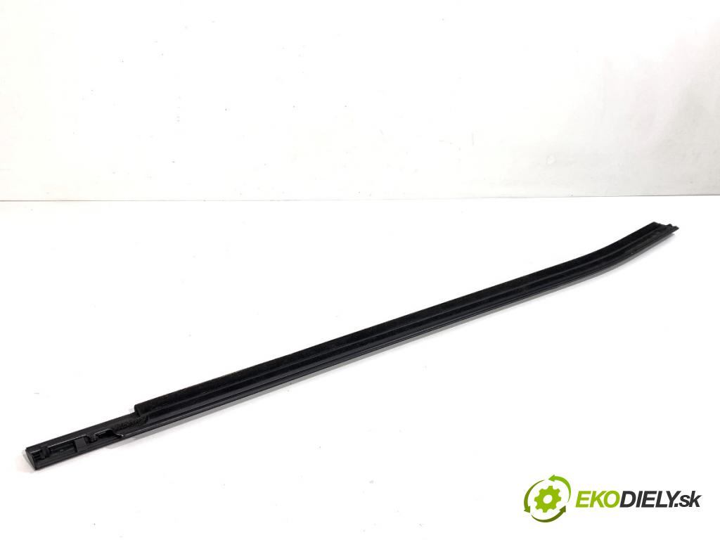 HYUNDAI TUCSON SUV 2021 132 kW 1.6 T-GDI HTRAC 1598 Lišta Sbírání: predný ľavy