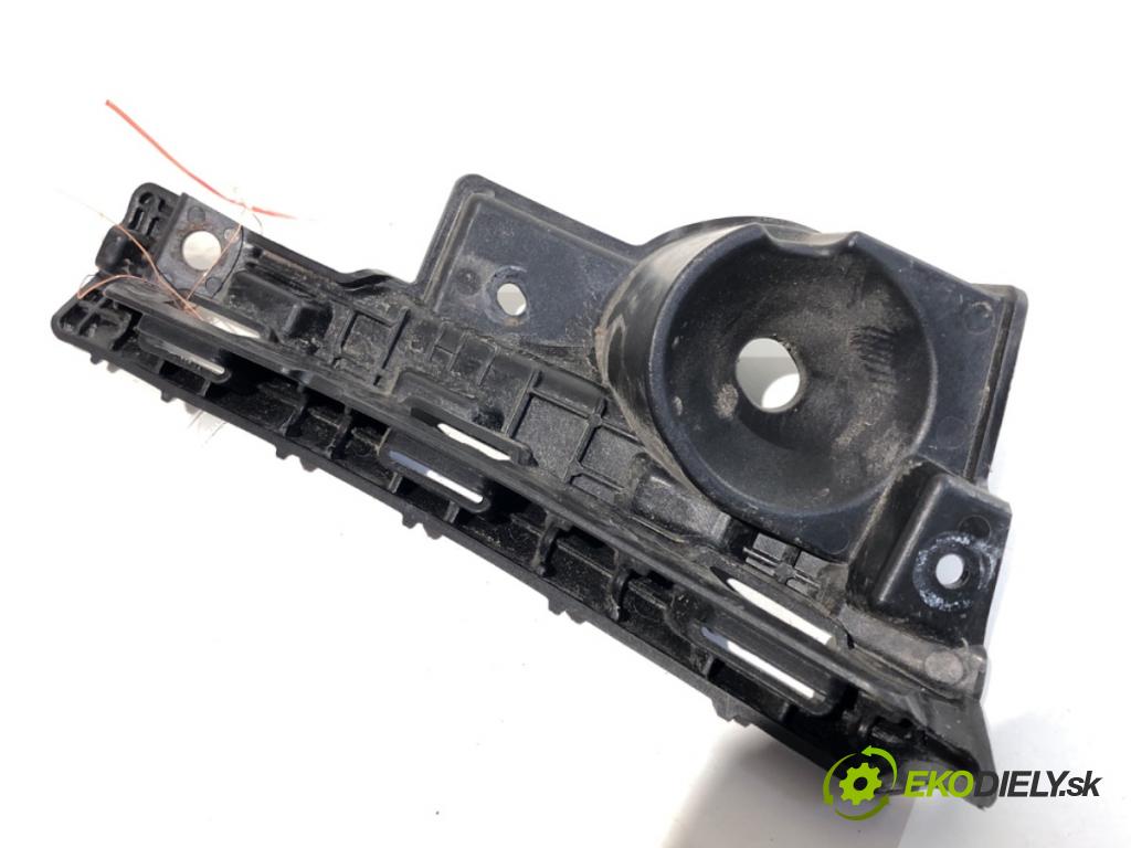 HYUNDAI TUCSON SUV 2021 132 kW 1.6 T-GDI HTRAC 1598 úchyt nárazníka levý přední část 865B3-N7CA0