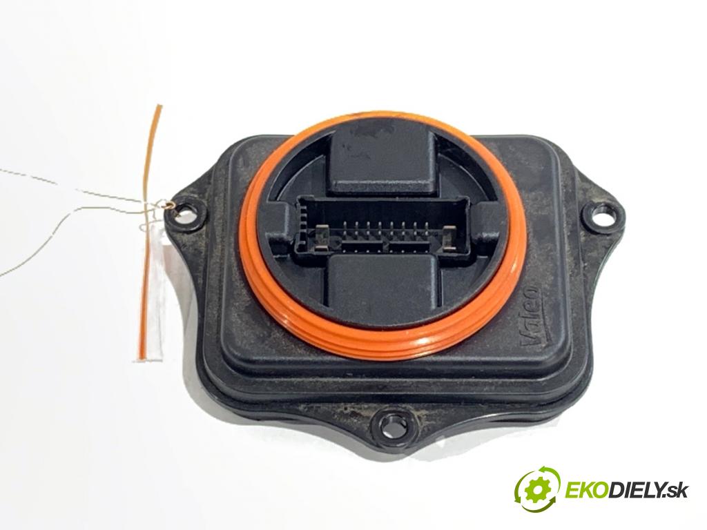 FORD KUGA II SUV 2019 110 kW 1.5 EcoBoost 1499 Modul uhlu svetla 90100295