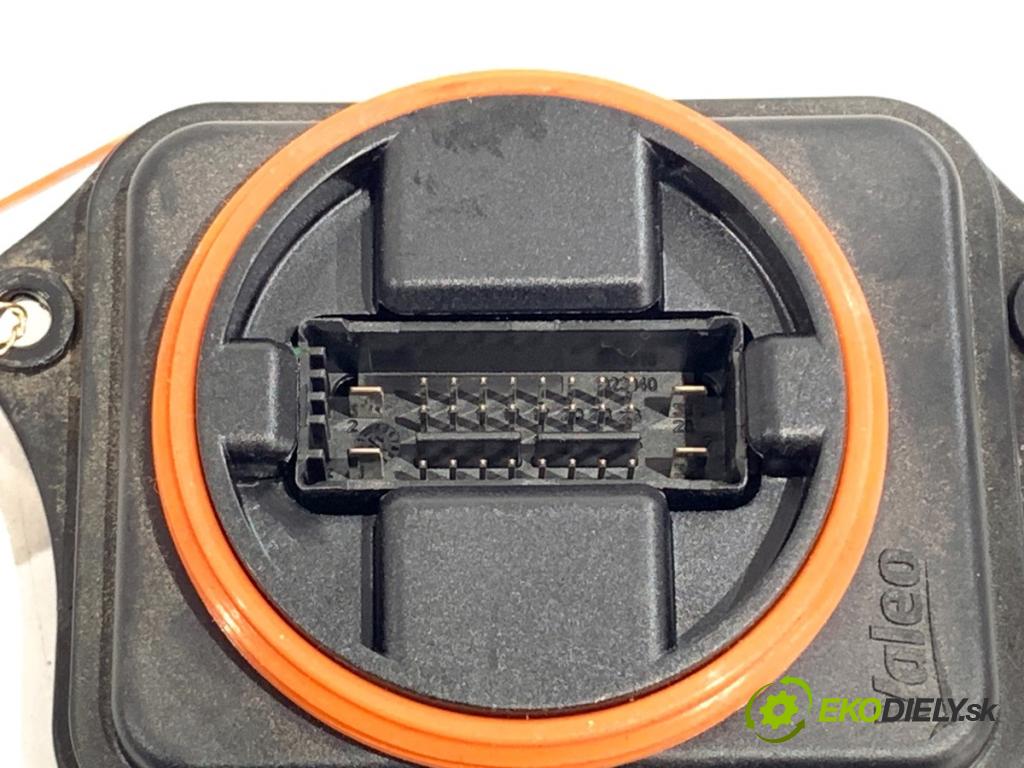 FORD KUGA II SUV 2019 110 kW 1.5 EcoBoost 1499 Modul uhlu svetla 90100295