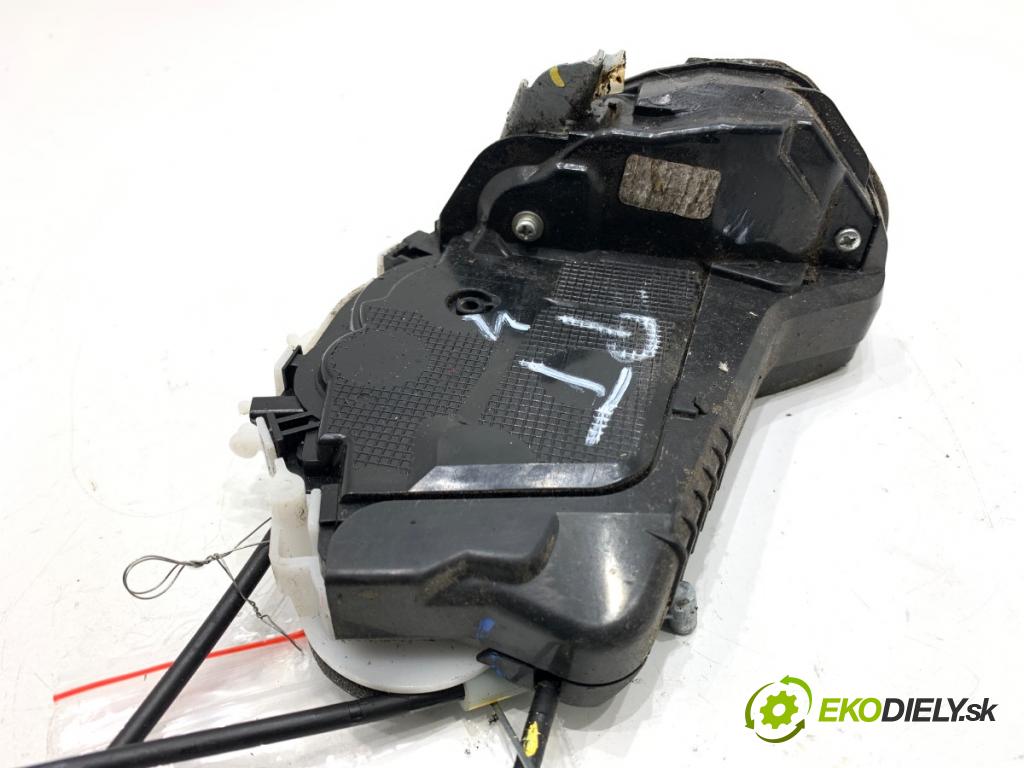 HONDA HR-V SUV 2017 96 kW 1.5 (RU1) 1498 zámok dveře pravý zadní část M85-14110M2