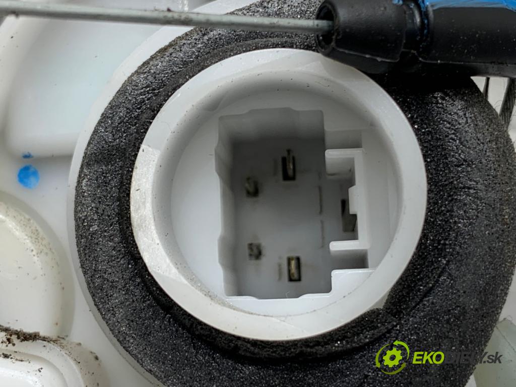 HONDA HR-V SUV 2017 96 kW 1.5 (RU1) 1498 zámok dveře levý zadní část M85-14120M2