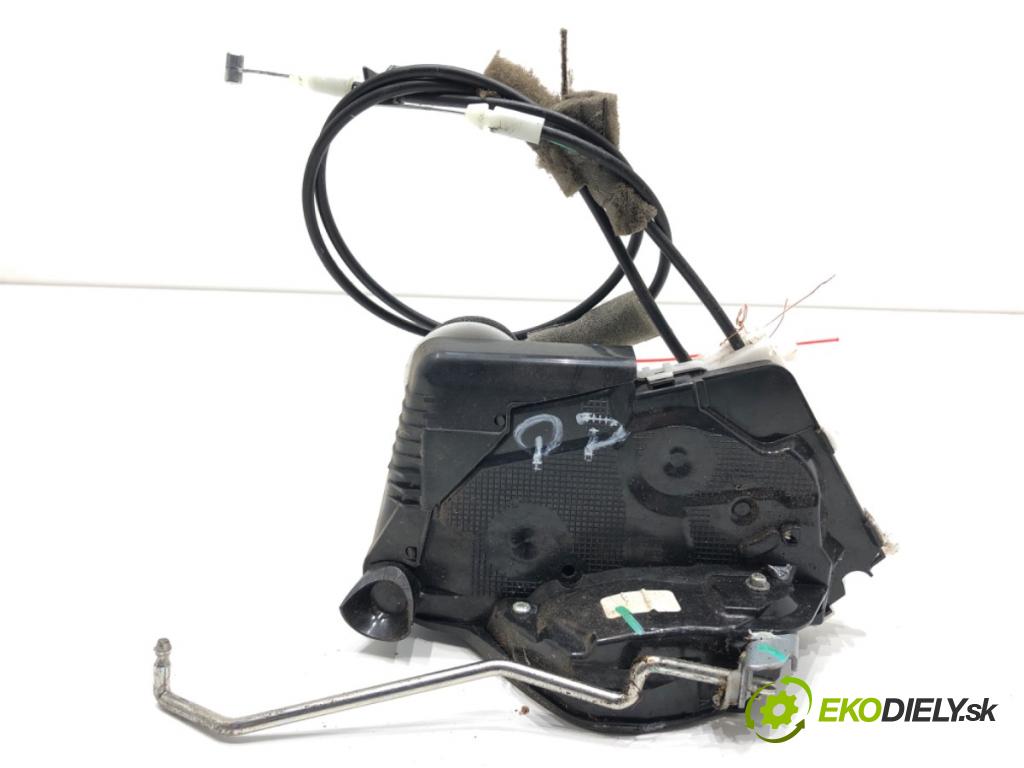 HONDA HR-V SUV 2017 96 kW 1.5 (RU1) 1498 zámok dveře pravý přední část M85-11110M2