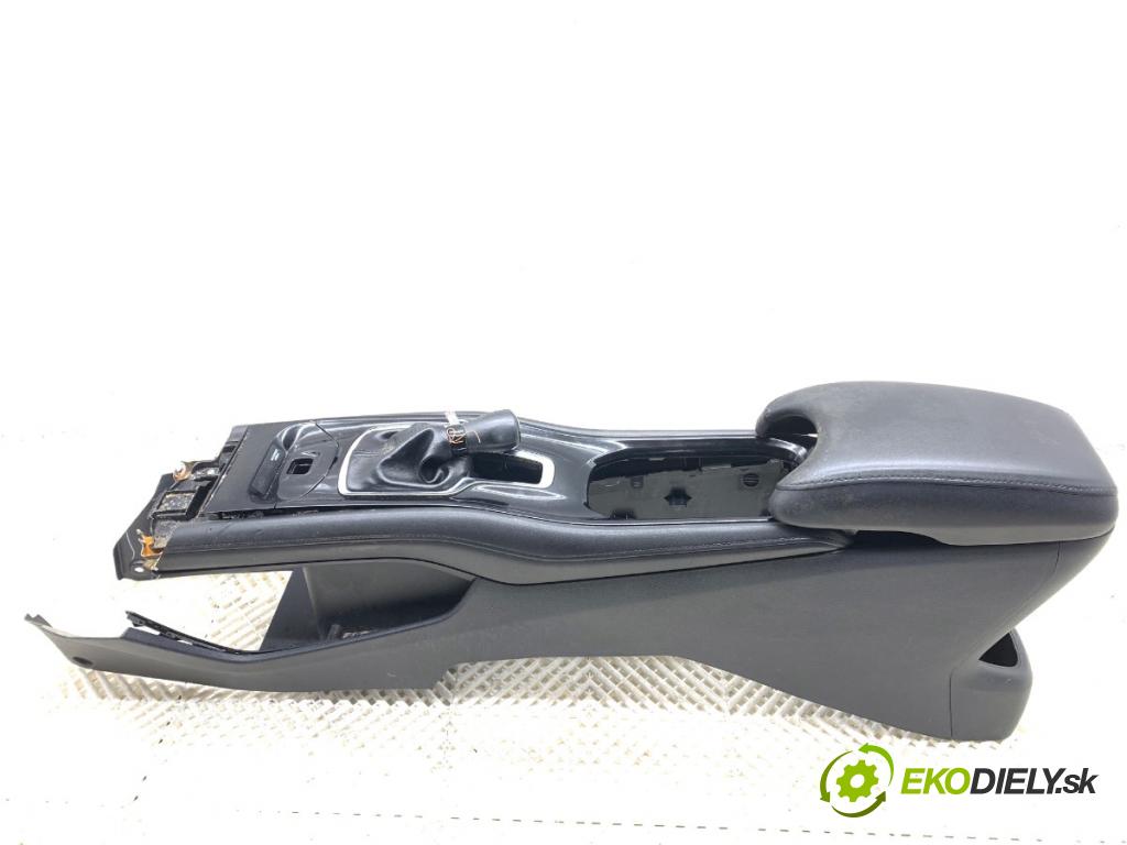 HONDA HR-V SUV 2017 96 kW 1.5 (RU1) 1498 Tunel středový 83405-T7WA010-21 (Středový tunel)