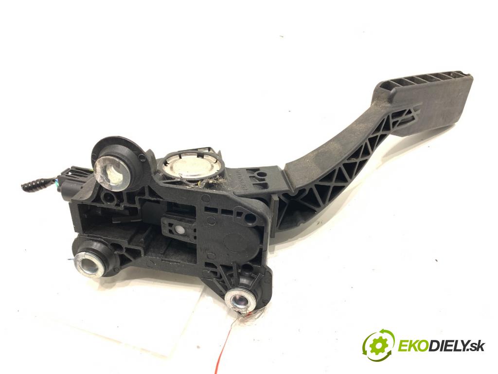 HONDA HR-V SUV 2017 96 kW 1.5 (RU1) 1498 Potenciometer plynu T5A-A0 (Potenciometer plynového pedálu)