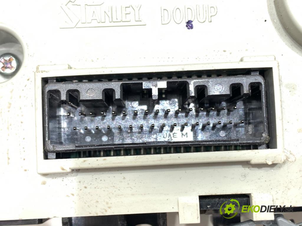 HONDA HR-V SUV 2017 96 kW 1.5 (RU1) 1498 Panel ovládania kúrenia T8K-G8 (Prepínacie páčky pod volantom)