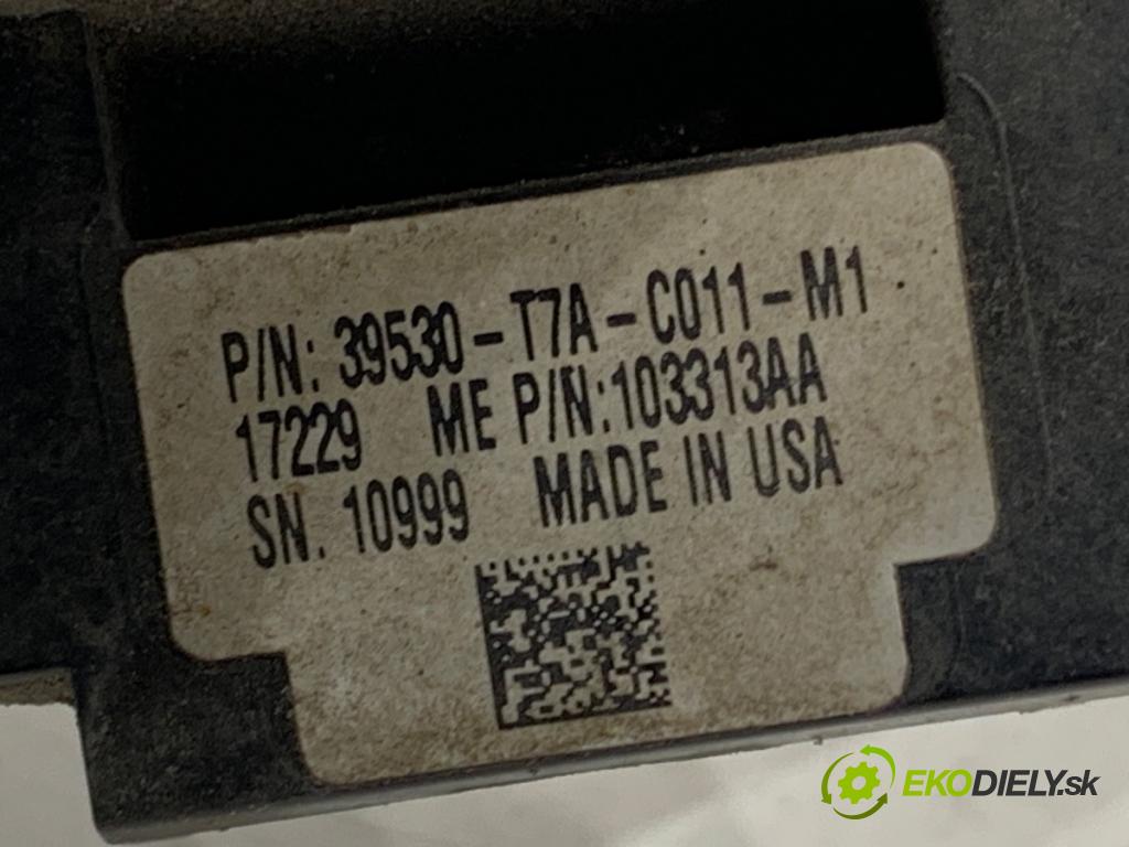 HONDA HR-V SUV 2017 96 kW 1.5 (RU1) 1498 KAMERA ZPĚT: 39530-T7A-C011-M1