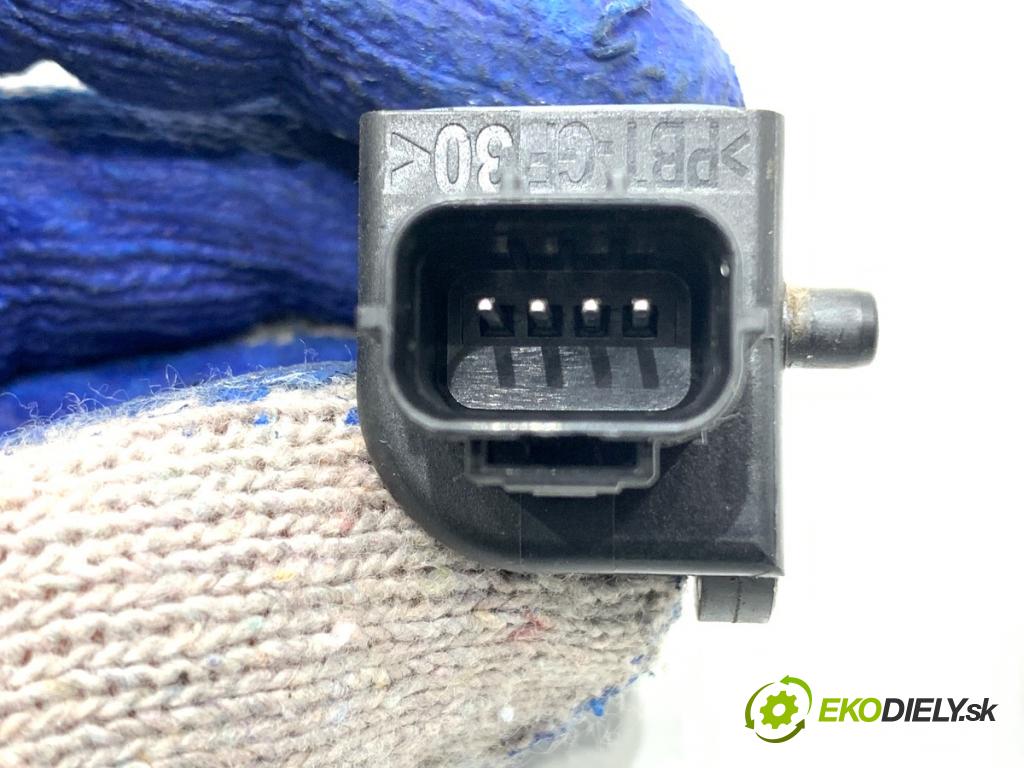 HONDA HR-V SUV 2017 96 kW 1.5 (RU1) 1498 snímač nárazu 77970-T6A-J110-M2 (Snímač nárazu)