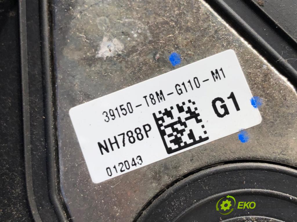 HONDA HR-V SUV 2017 96 kW 1.5 (RU1) 1498 ANTENA 39150-T8M-G110-M1