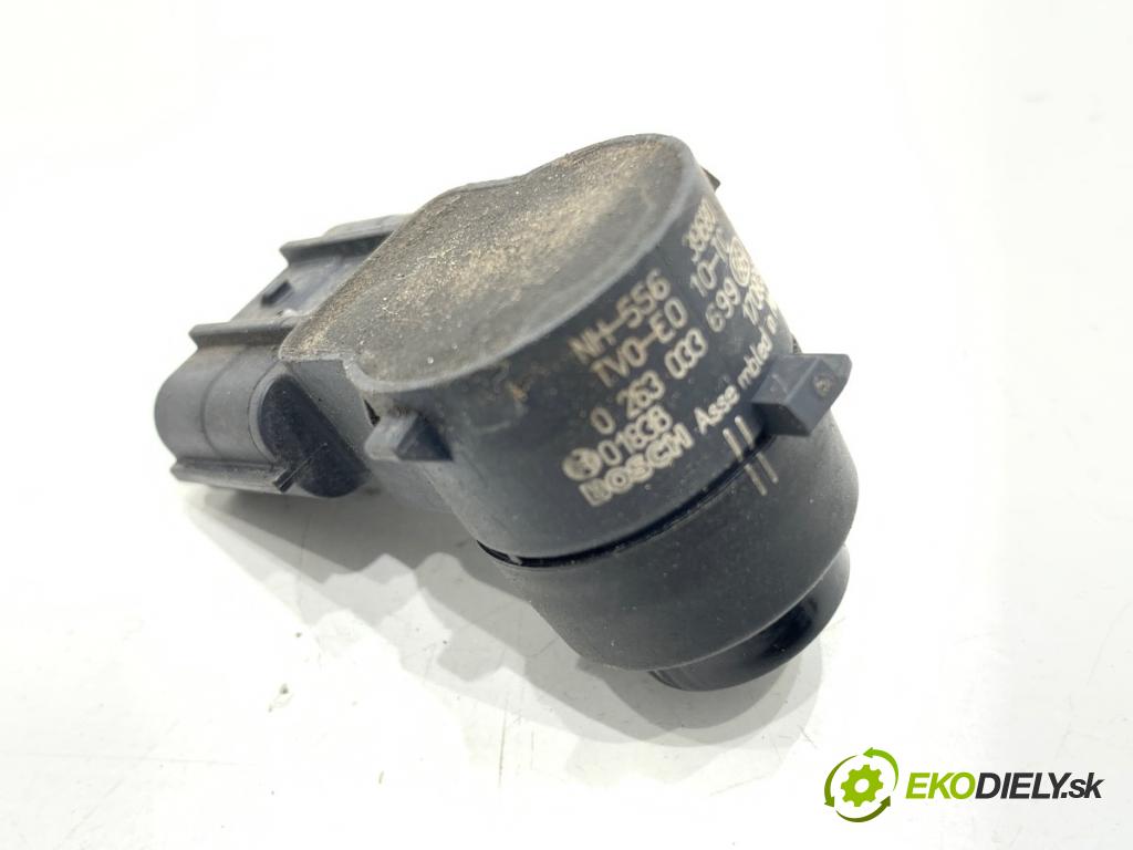 HONDA HR-V SUV 2017 96 kW 1.5 (RU1) 1498 snímač PDC 0263033699