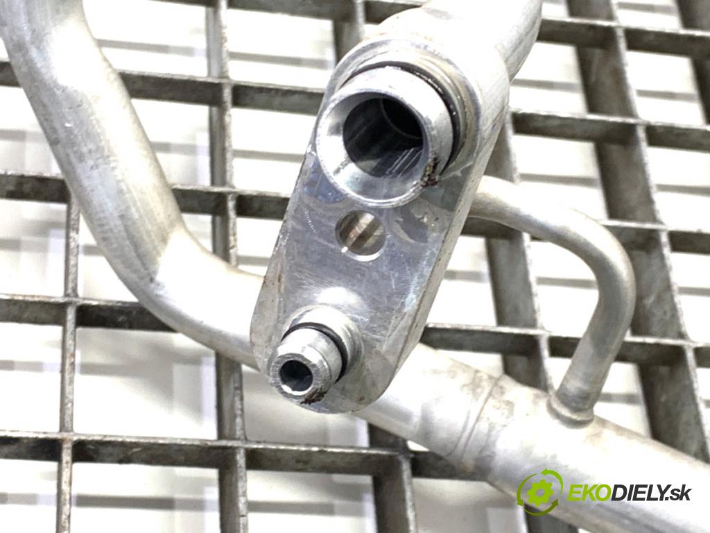 HONDA HR-V SUV 2017 96 kW 1.5 (RU1) 1498 rúrka klimatizace  (Trubka klimatizace)