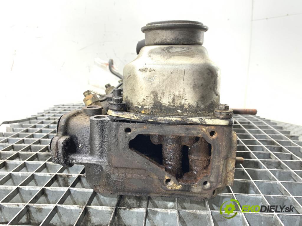 NISSAN TERRANO samochód terenowy zamknięty 1994 73 kW 2.7 TD 4WD 2664 Hlava valcov (Hlava valcov)