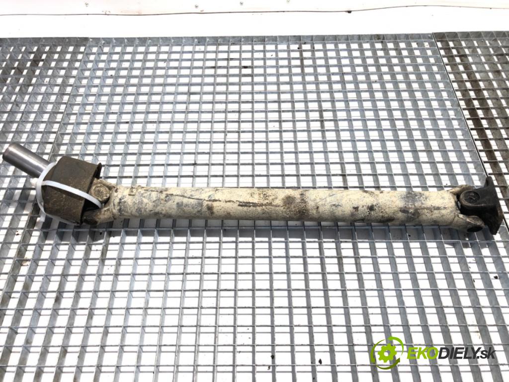 NISSAN TERRANO samochód terenowy zamknięty 1994 73 kW 2.7 TD 4WD 2664 Kardaň, hriadeľ hnací zad  (Kardaňový hriadeľ)