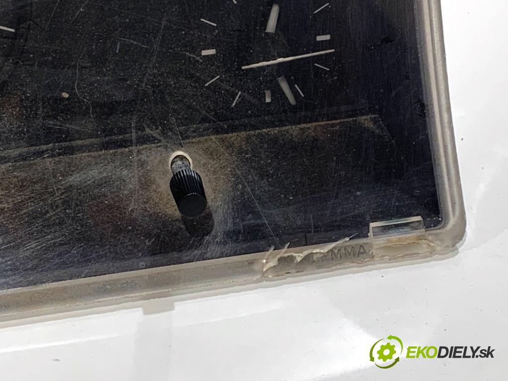 DAEWOO LUBLIN II Autobus 1999 64 kW 2.4 TD 2417 Prístrojovka 832496010 (Prístrojová doska)