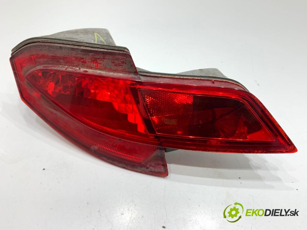 HONDA HR-V SUV 2017 96 kW 1.5 (RU1) 1498 Svetlo nárazníka pravy zad