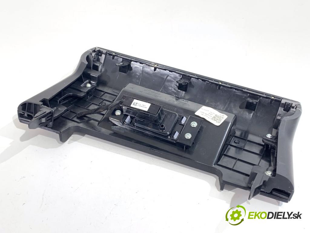 HYUNDAI TUCSON SUV 2021 132 kW 1.6 T-GDI HTRAC 1598 Clona Priehradka, kastlík spolujazdca 84745-N7100