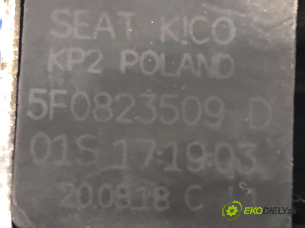 SEAT LEON III liftback 2018 96 kW 1.5 TSI 1495 zámok kapoty predný 5F0823509D