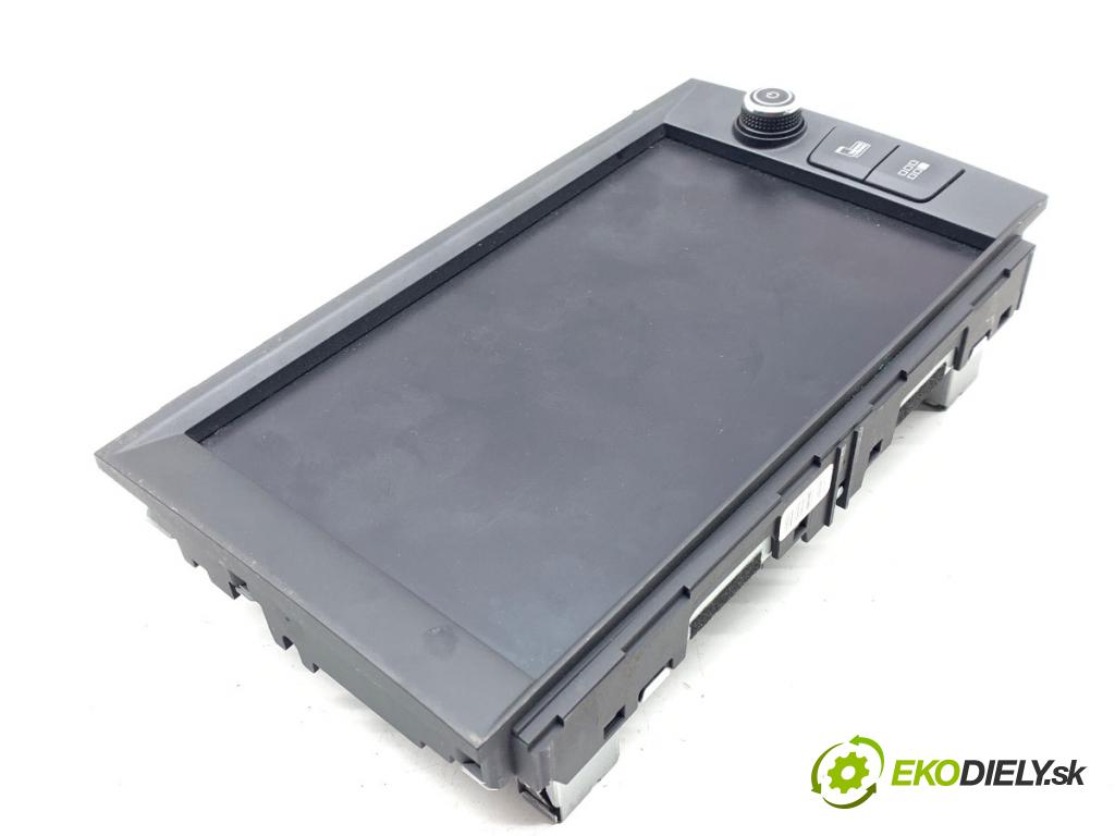 SEAT LEON III liftback 2018 96 kW 1.5 TSI 1495 RADIO Dislpej 5F0919606