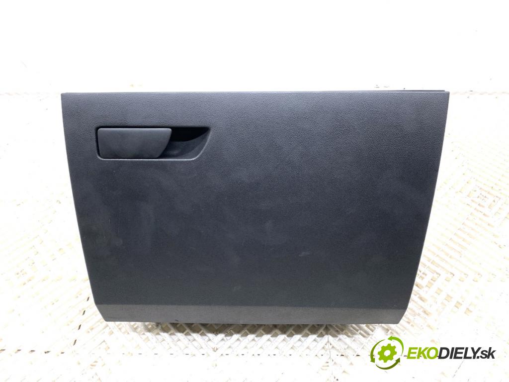 SEAT LEON III liftback 2018 96 kW 1.5 TSI 1495 přihrádka kastlík spolujezdce 5F1857095 (Přihrádka (kastlík))