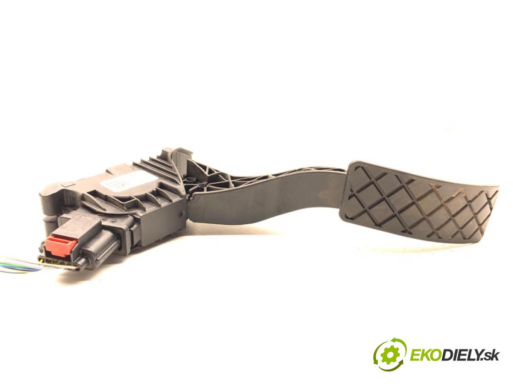 SEAT LEON III liftback 2018 96 kW 1.5 TSI 1495 Potenciometer plynu 5Q1723503H (Potenciometer plynového pedálu)