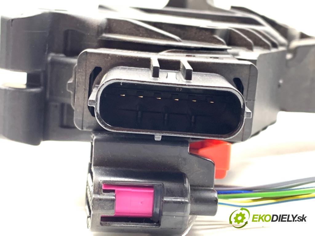 SEAT LEON III liftback 2018 96 kW 1.5 TSI 1495 Potenciometer plynu 5Q1723503H (Potenciometer plynového pedálu)