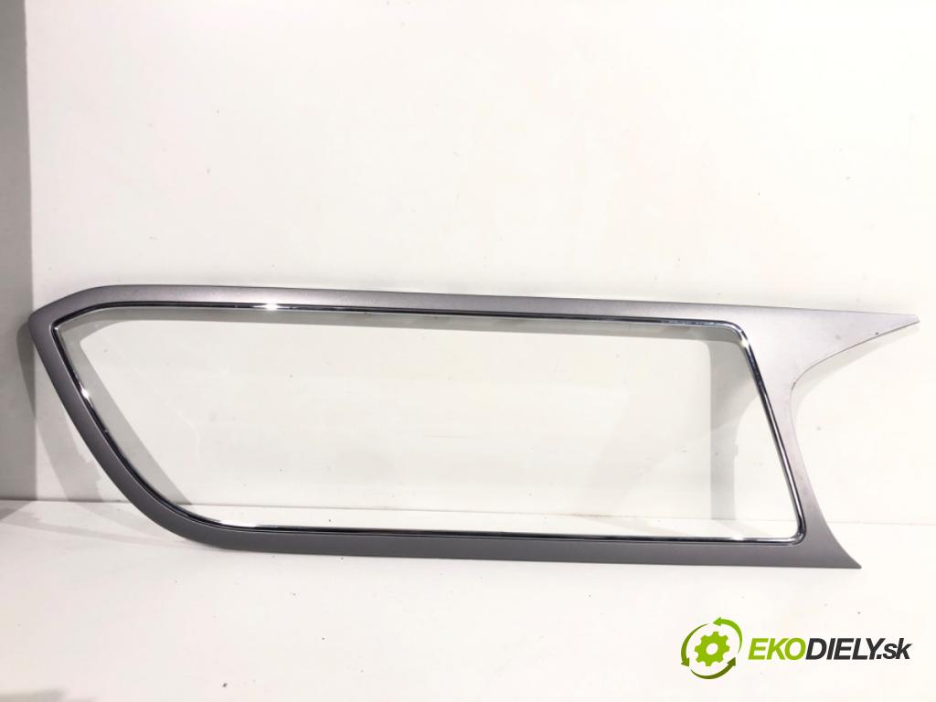 SEAT LEON III liftback 2018 96 kW 1.5 TSI 1495 lišty kryt 5F1863283E 5F0858060H (Lišta)