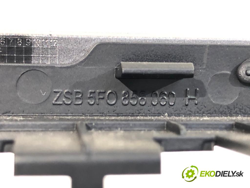 SEAT LEON III liftback 2018 96 kW 1.5 TSI 1495 lišty kryt 5F1863283E 5F0858060H (Lišta)