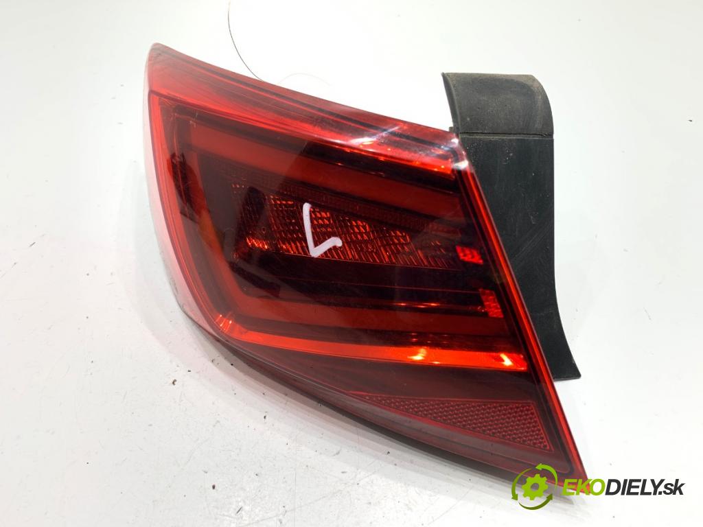 SEAT LEON III liftback 2018 96 kW 1.5 TSI 1495 Svetlo ľavy zad 5F0945207F