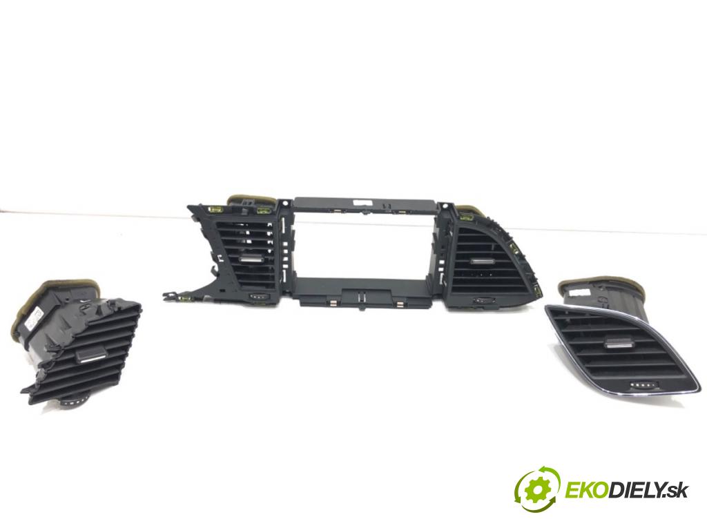 SEAT LEON III liftback 2018 96 kW 1.5 TSI 1495 kratký kúrenia predný 5F1820951 5F1820901D