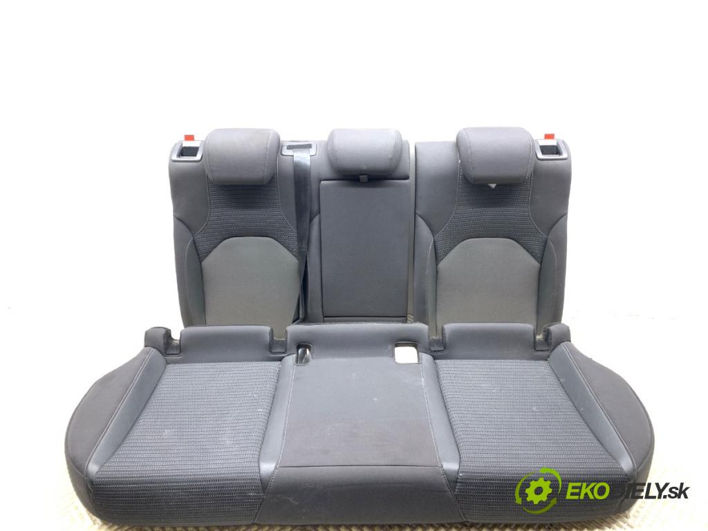 SEAT LEON III liftback 2018 96 kW 1.5 TSI 1495 Sedadlo druhý rad 