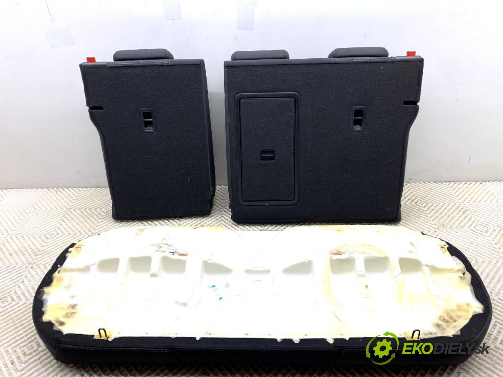 SEAT LEON III liftback 2018 96 kW 1.5 TSI 1495 Sedadlo druhý rad