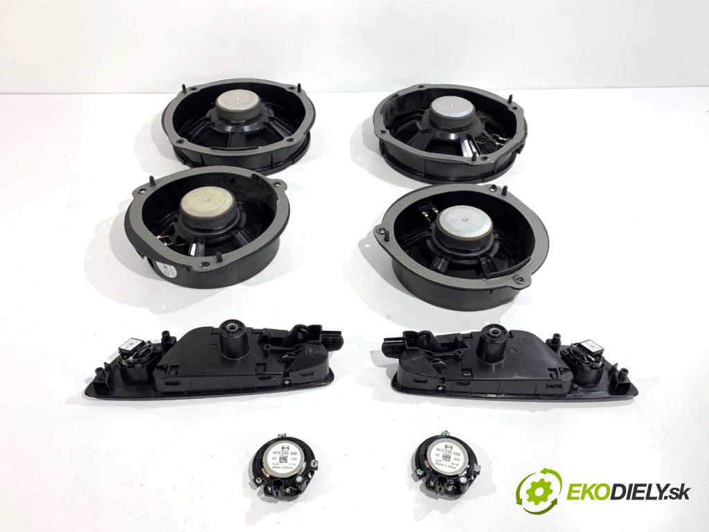 SEAT LEON III liftback 2018 96 kW 1.5 TSI 1495 reproduktory 5F0035415 5F0035399