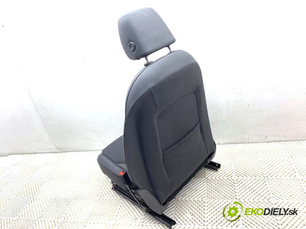 SEAT LEON III liftback 2018 96 kW 1.5 TSI 1495 Sedadlo pravy predný