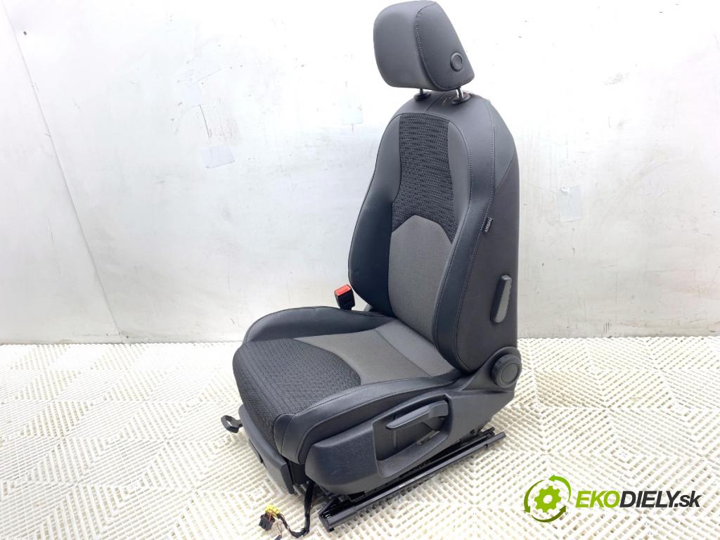 SEAT LEON III liftback 2018 96 kW 1.5 TSI 1495 Sedadlo ľavy predný