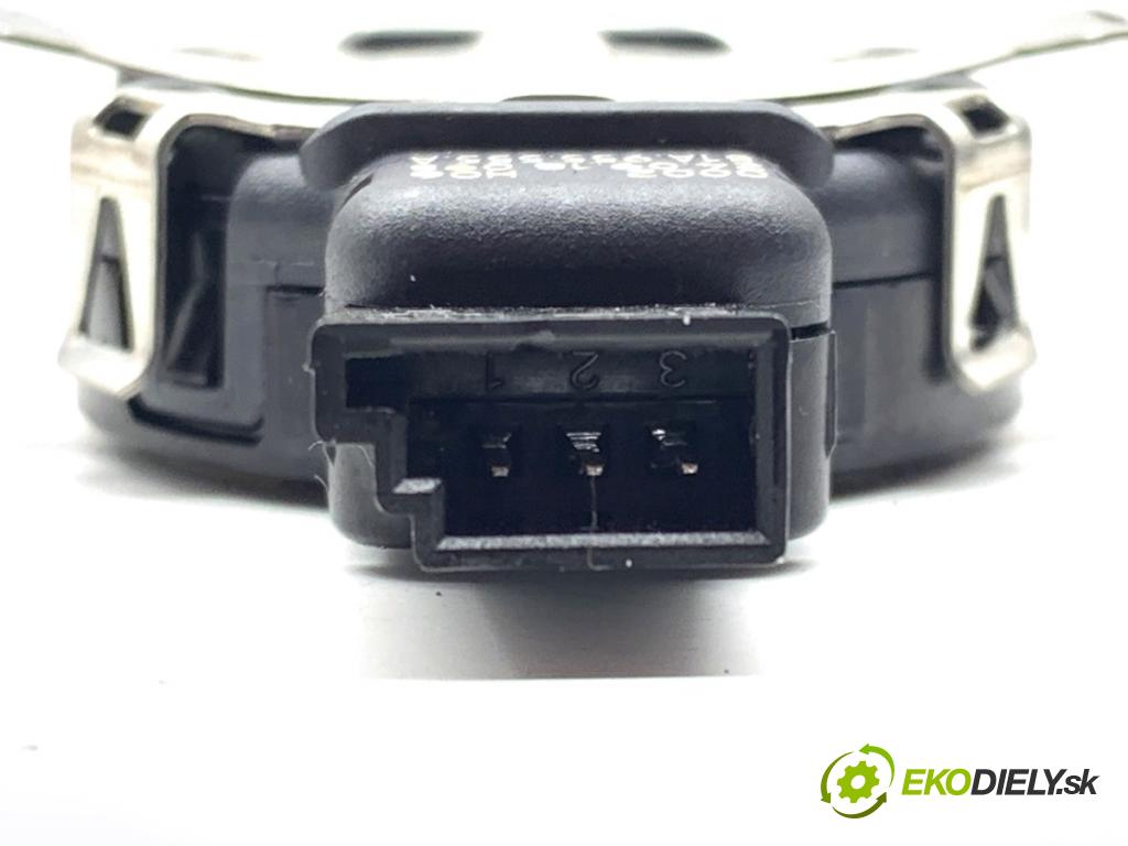 SEAT LEON III liftback 2018 96 kW 1.5 TSI 1495 Snímač dažďa 81A955555A (Snímač dažďa)