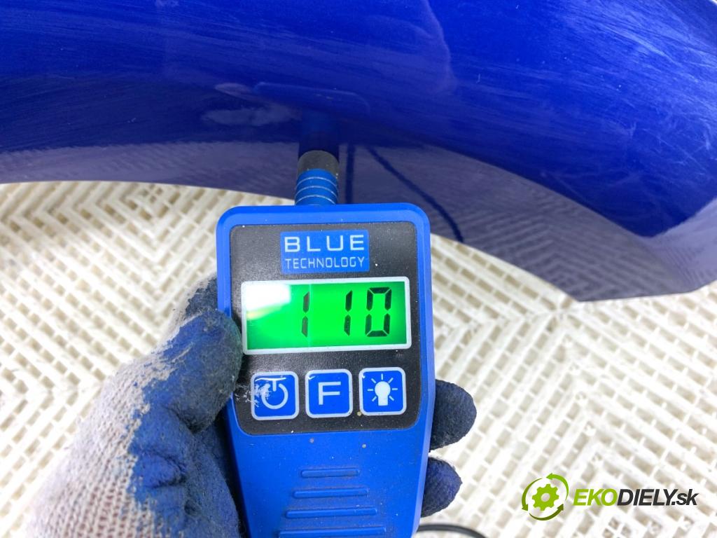 SEAT LEON III liftback 2018 96 kW 1.5 TSI 1495 Blatník pravy predný LW5L