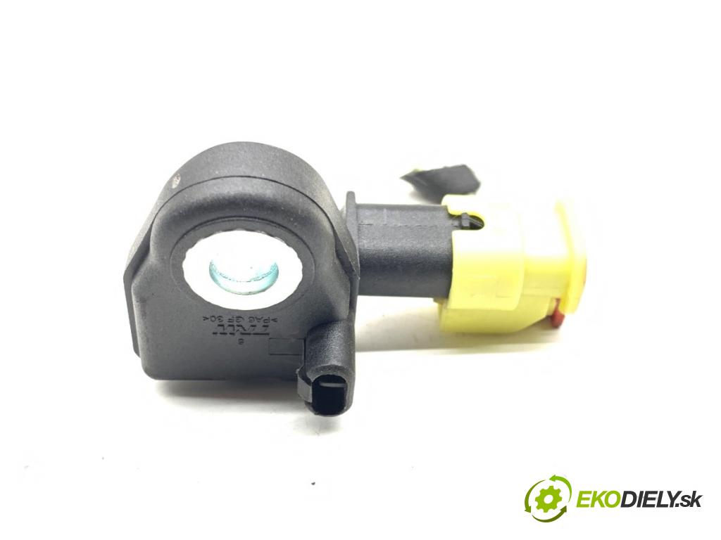 SEAT LEON III liftback 2018 96 kW 1.5 TSI 1495 Snímač nárazu 3Q0959651A (Snímač nárazu)