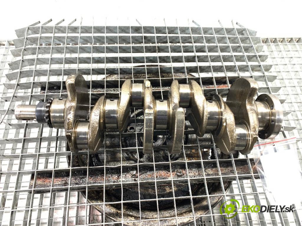 VOLVO V50 Kombi 2004 100 kW 2.0 D 1998 Kardaň, hriadeľ KLIKA: D4204T (Blok motora ostatné)