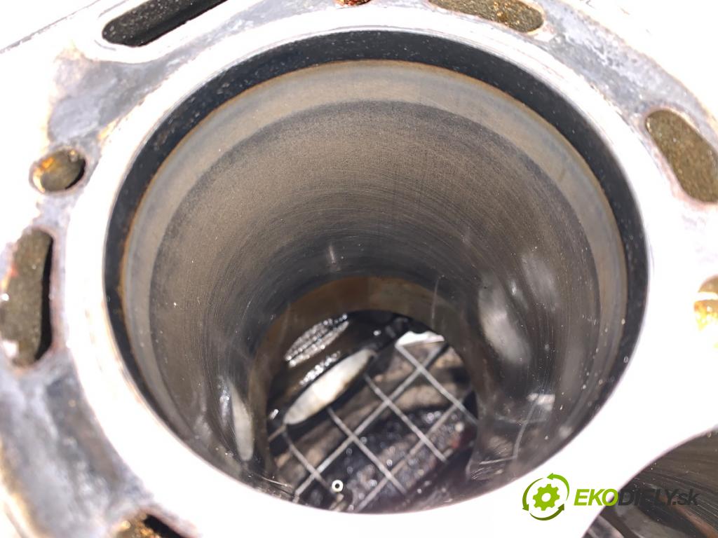 VOLVO V50 Kombi 2004 100 kW 2.0 D 1998 blok Motor (Blok motora)