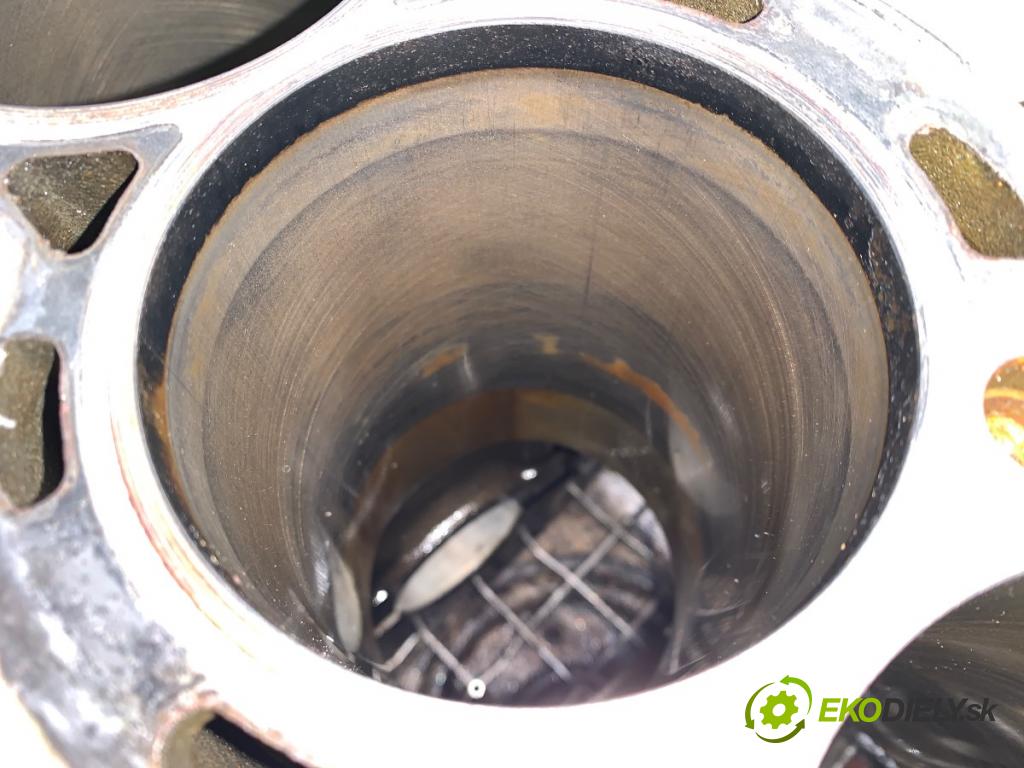 VOLVO V50 Kombi 2004 100 kW 2.0 D 1998 blok Motor (Blok motora)